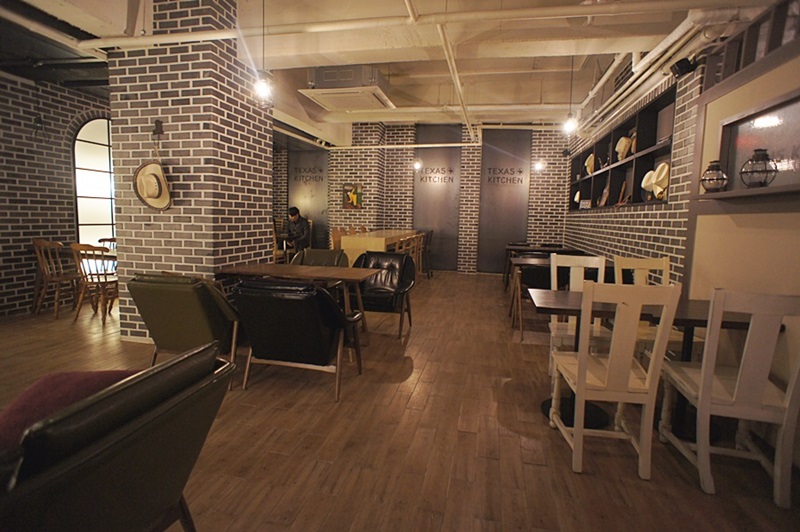 서초동 복층구조의 레스토랑 또는 카페임대