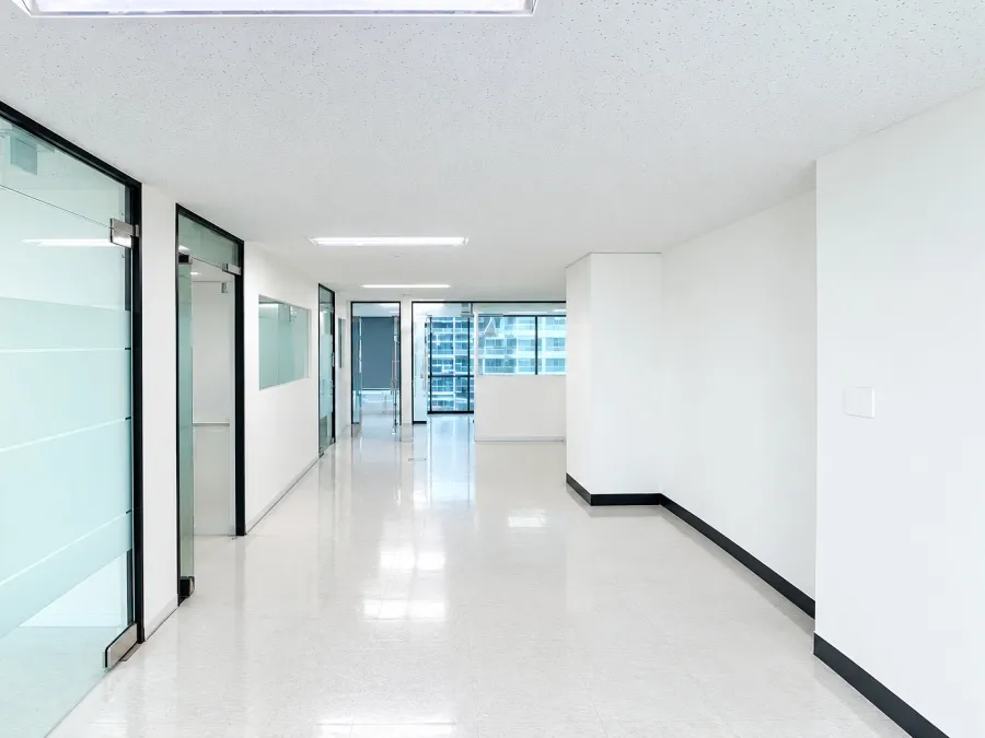 강남구 대치동 · 73평 · 오피스/사무실 임대 · 월세 1000만원 · 주차3대 · 삼성역 도보7분
